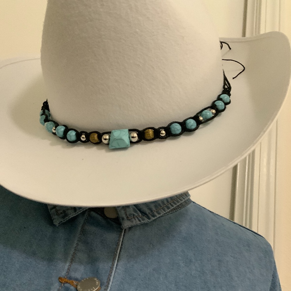 Hat band with turquoise, silver and brushed gold beads